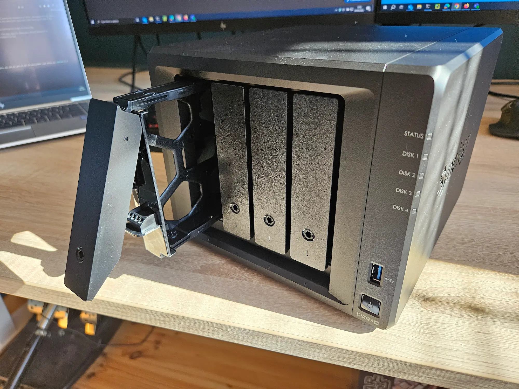 Synology DS923+